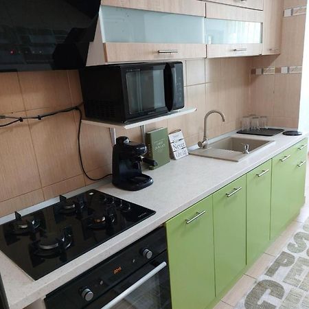 Apartament Central Renovat 3 Camere Bukarest Eksteriør billede