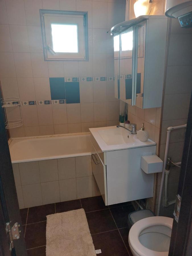 Apartament Central Renovat 3 Camere Bukarest Eksteriør billede